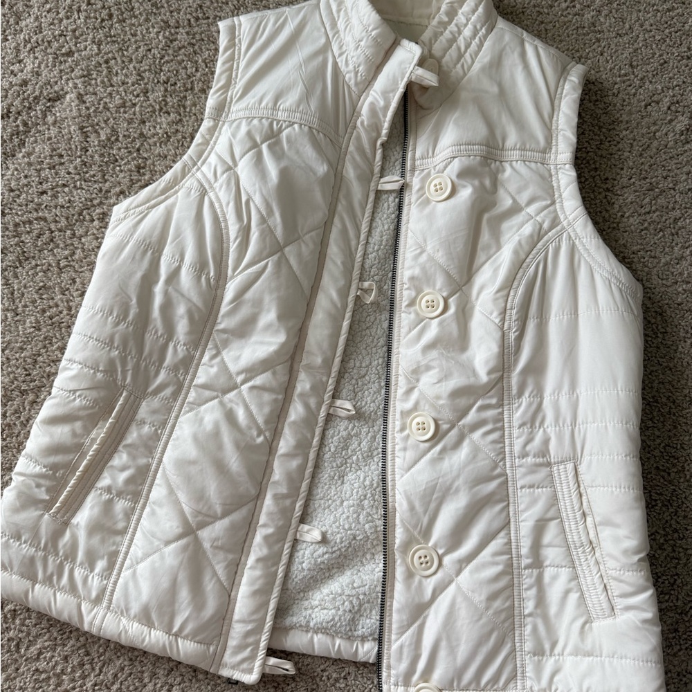 Sonoma Women's White/Cream Quilted Winter Vest